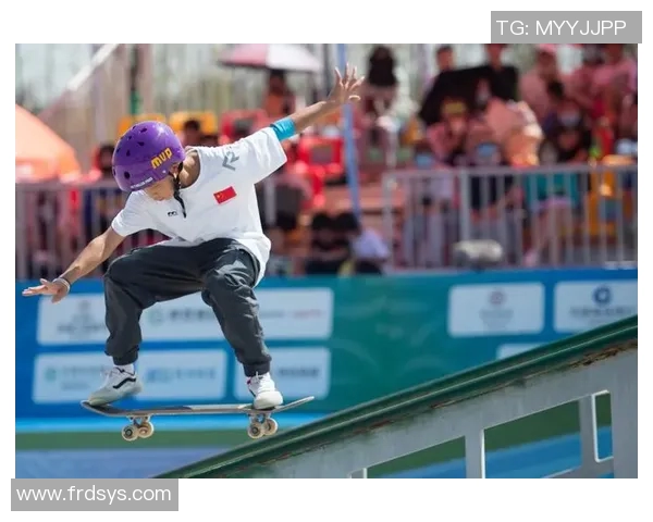 重庆滑板队在滑板精英赛中的拼搏历程与荣耀时刻分享